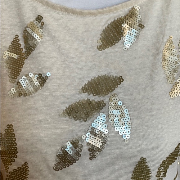 Tommy Bahama 👚Top👚 - Picture 2 of 8
